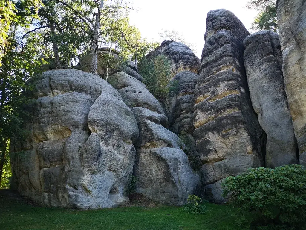 Zdjęcie Atrakcje w Adrspach: Odkryj niesamowite formacje skalne i więcej