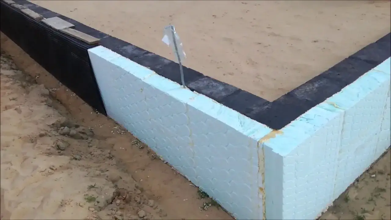 Zdjęcie Ile styropianu na fundament? Odpowiednia grubość dla oszczędności energii