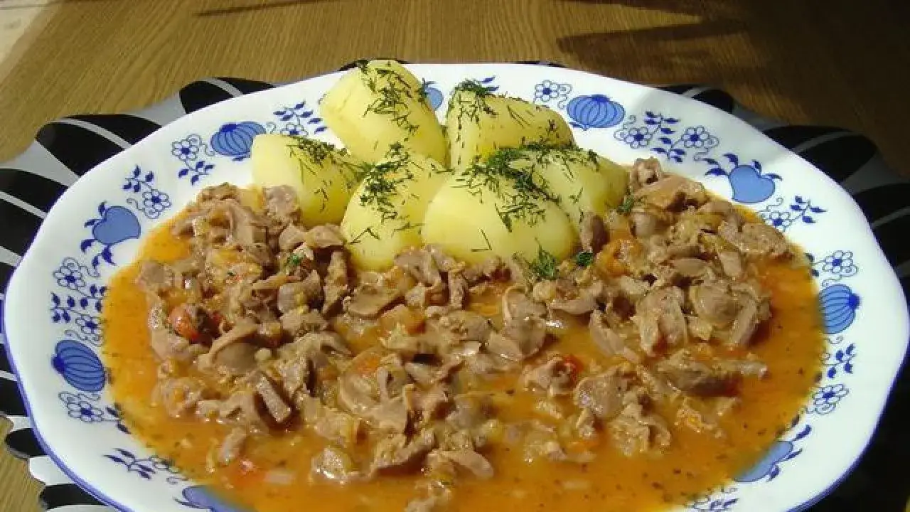 Zdjęcie Jak przygotować żołądki drobiowe: proste przepisy i zdrowe porady