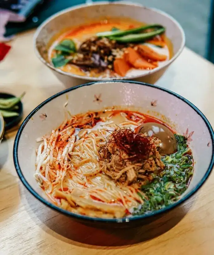 Zdjęcie Czy ramen jest dobry? Wszystko o smaku, zdrowiu i wartościach odżywczych