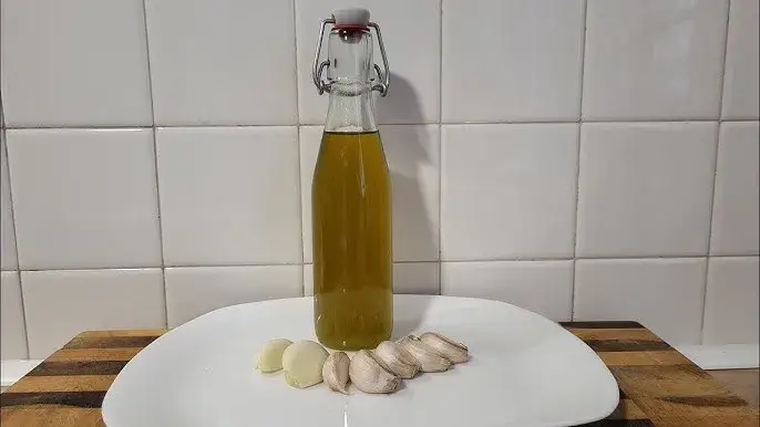 Zdjęcie Jak zrobić oliwę smakową w domu – proste przepisy i porady