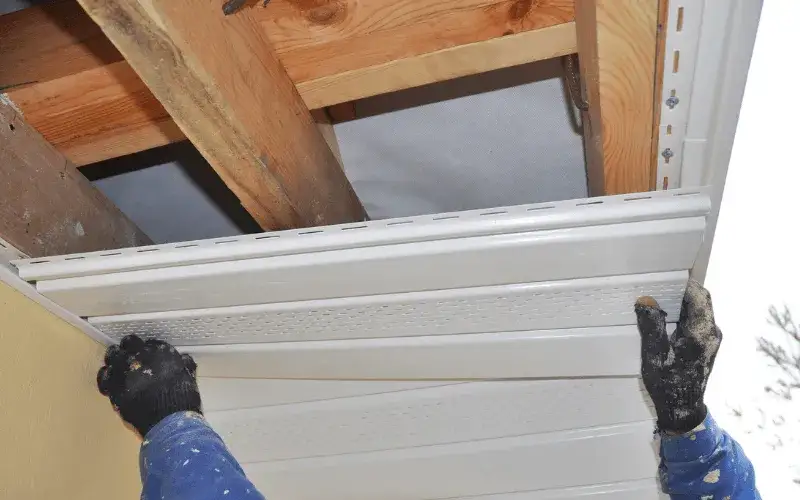 Zdjęcie Kiedy montować podbitkę przed czy po elewacji - prawda która Cię zaskoczy