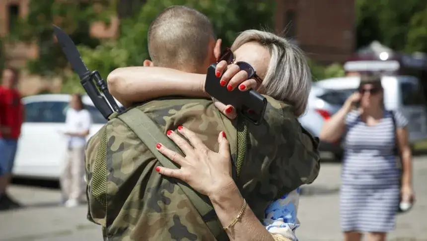 Zdjęcie Ile trwa dobrowolna zasadnicza służba wojskowa? Sprawdź szczegóły.