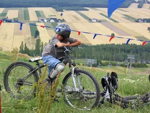 Zdjęcie Góra Kamieńsk trasy rowerowe – odkryj idealne szlaki dla siebie