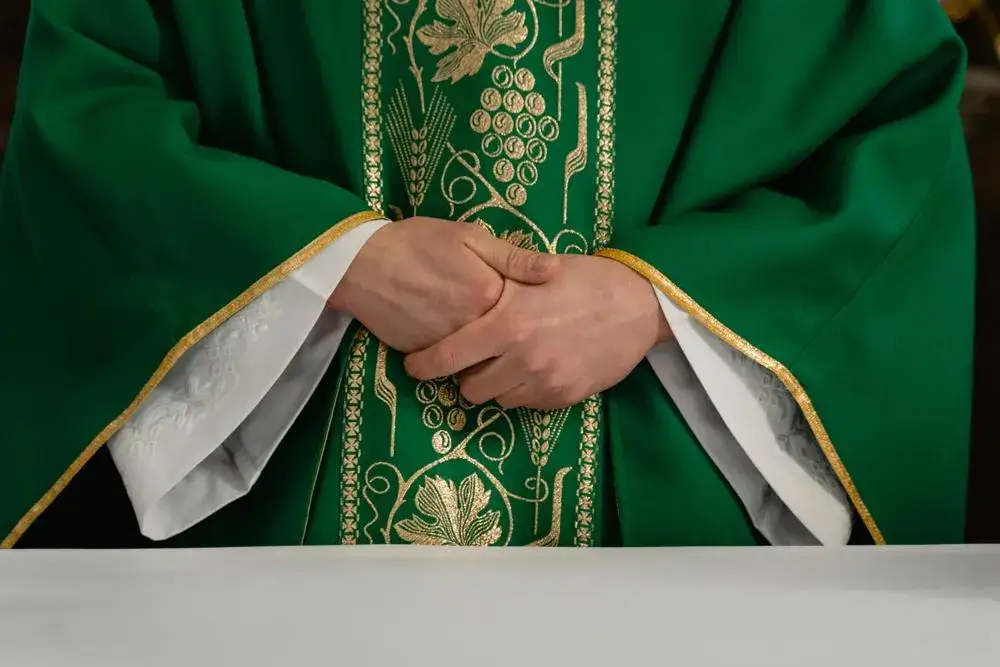 Zdjęcie Kiedy odbywa się modlitwa wiernych w mszy? Poznaj jej znaczenie