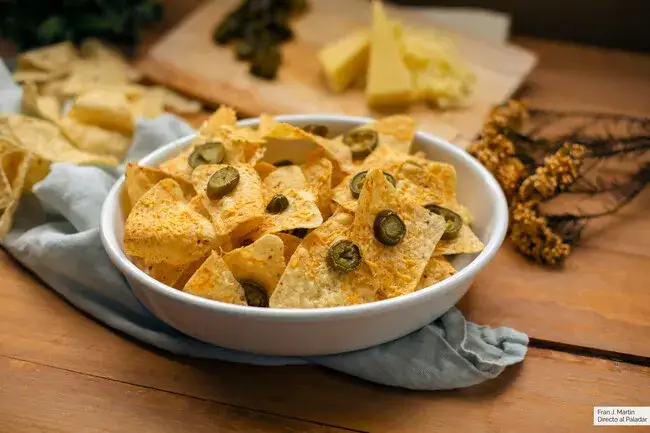 Zdjęcie Receta fácil de nachos con queso que no podrás resistir