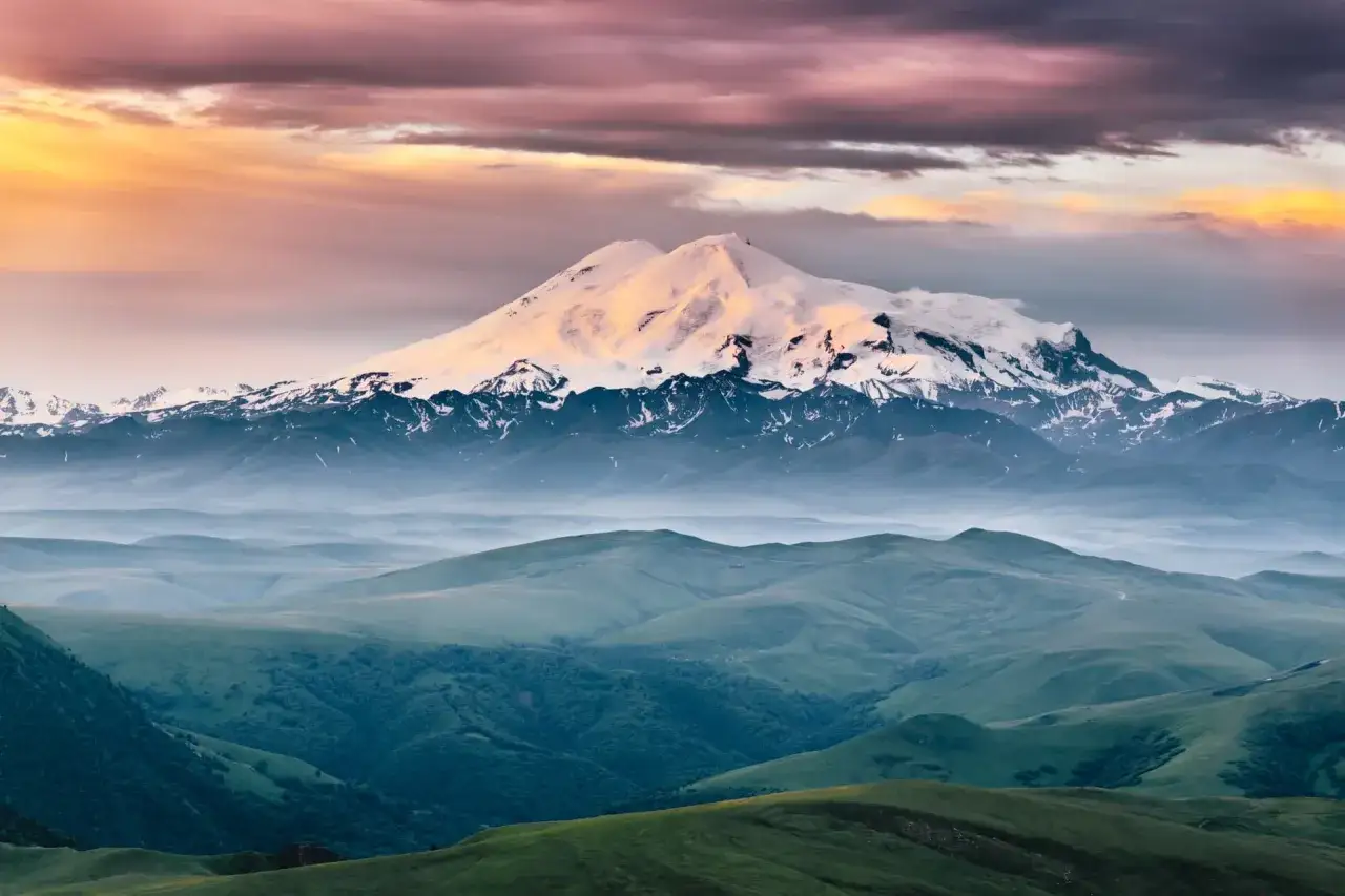 Zdjęcie Las monta&ntilde;as m&aacute;s altas de Europa: &iquest;Elbr&uacute;s o Mont Blanc? Desc&uacute;brelo