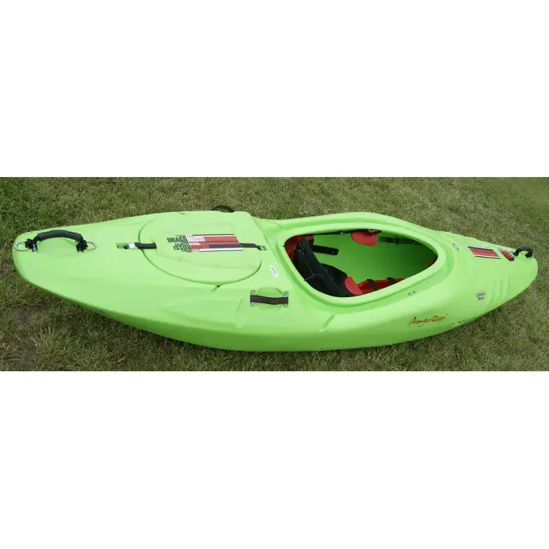 Zdjęcie Ile waży kajak? Poznaj różnice między modelami i ich wpływ na wybór