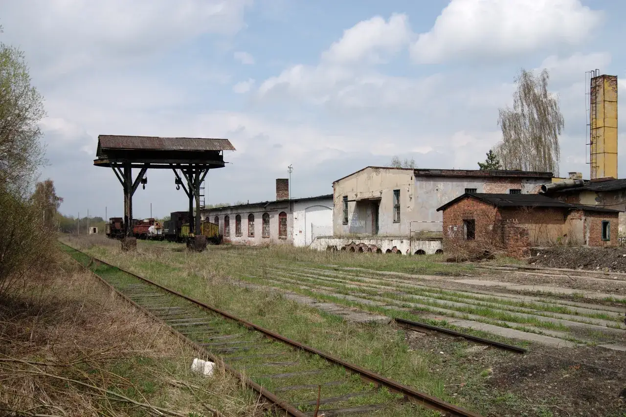 Zdjęcie Skansen kolejowy: Odkryj fascynującą historię i eksponaty taboru