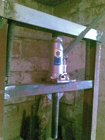 Zdjęcie Jak zrobić prasę z lewarka - krok po kroku bez zbędnych kosztów