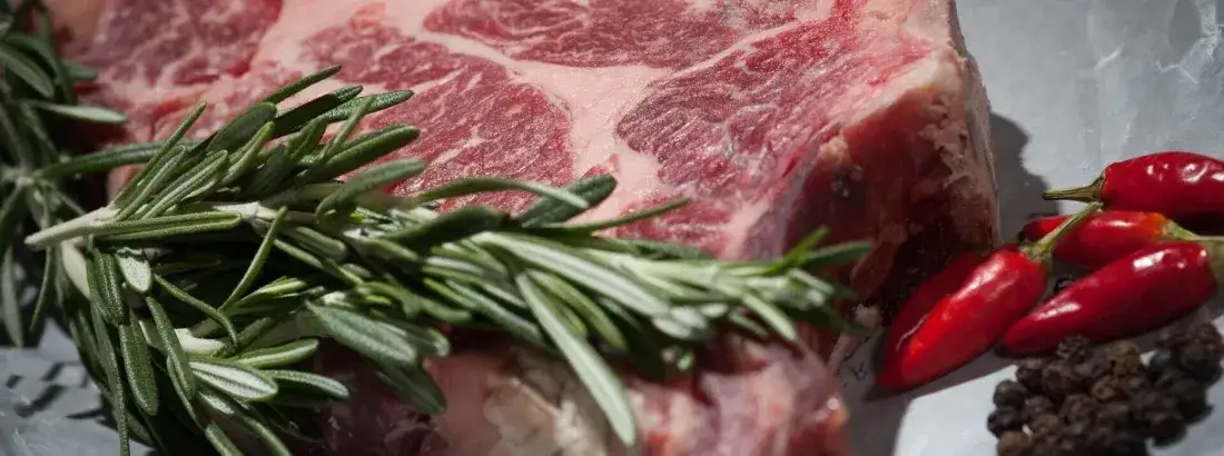 Zdjęcie Jakie przyprawy do steka wołowego, aby uzyskać niezapomniany smak?
