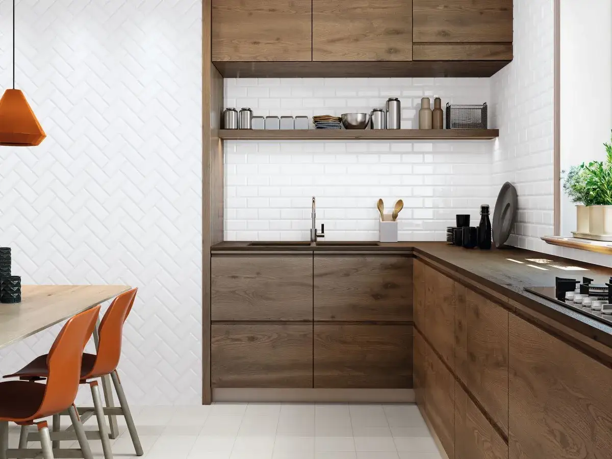 Zdjęcie Jakie płytki do białej kuchni z czarnym blatem - idealne połączenia