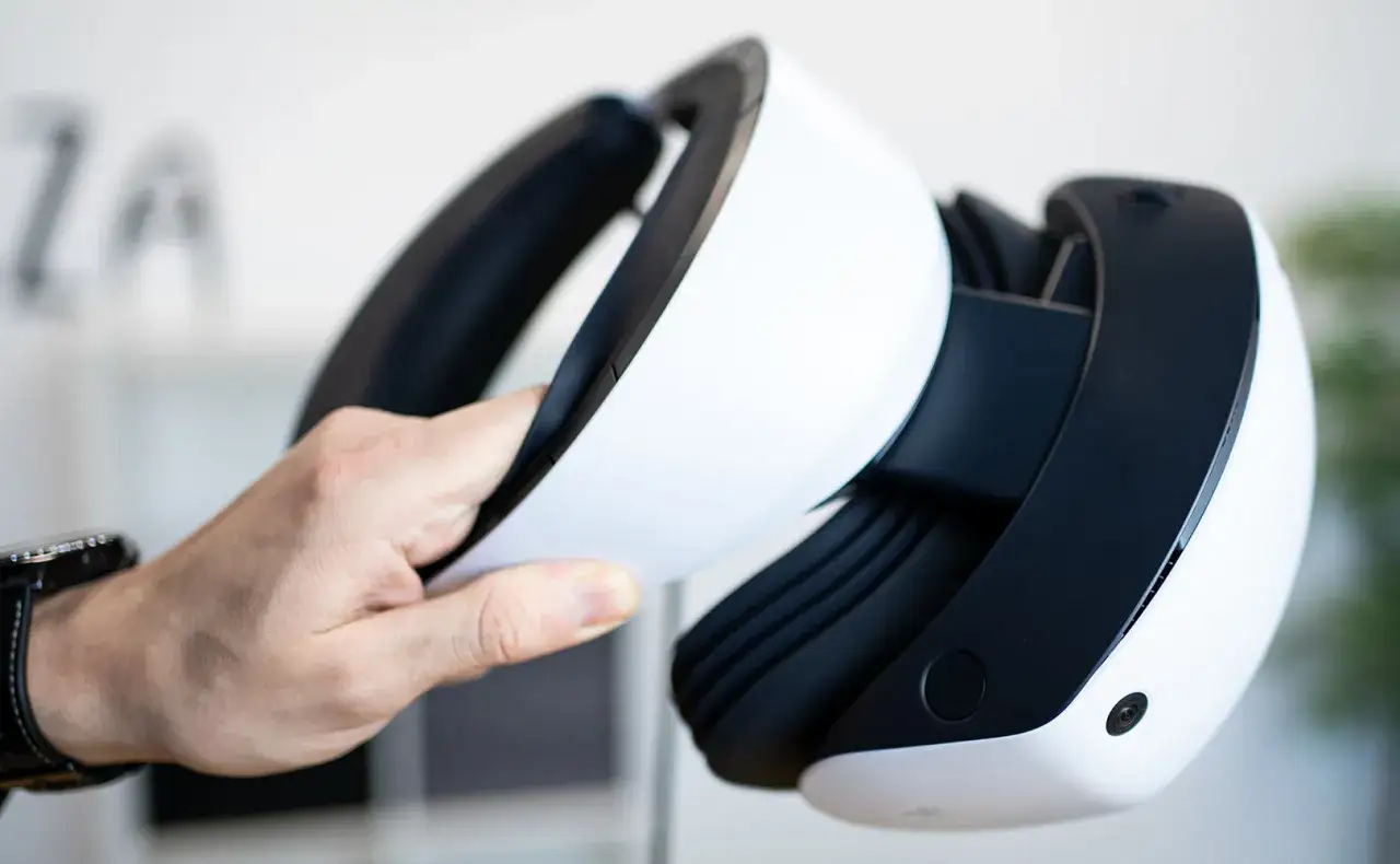 Zdjęcie Czy gogle VR pasują do PS5? Odkryj ważne szczegóły i ograniczenia