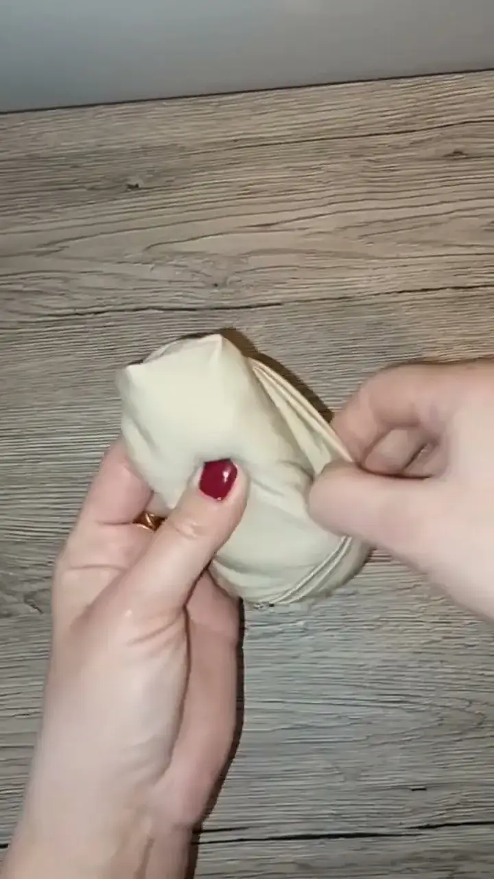 Zdjęcie Jak składać majtki do walizki, aby zaoszczędzić miejsce i czas