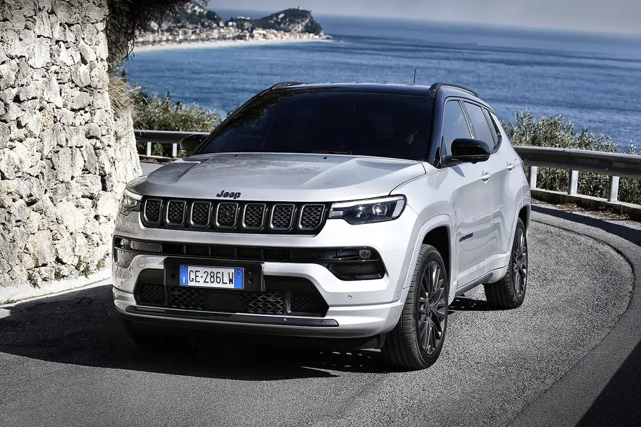 Zdjęcie Jeep Compass czy warto kupić? Zobacz zalety i wady tego SUV-a