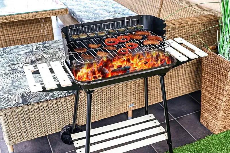 Zdjęcie Grill węglowy zamykany – poznaj sekrety idealnego grillowania