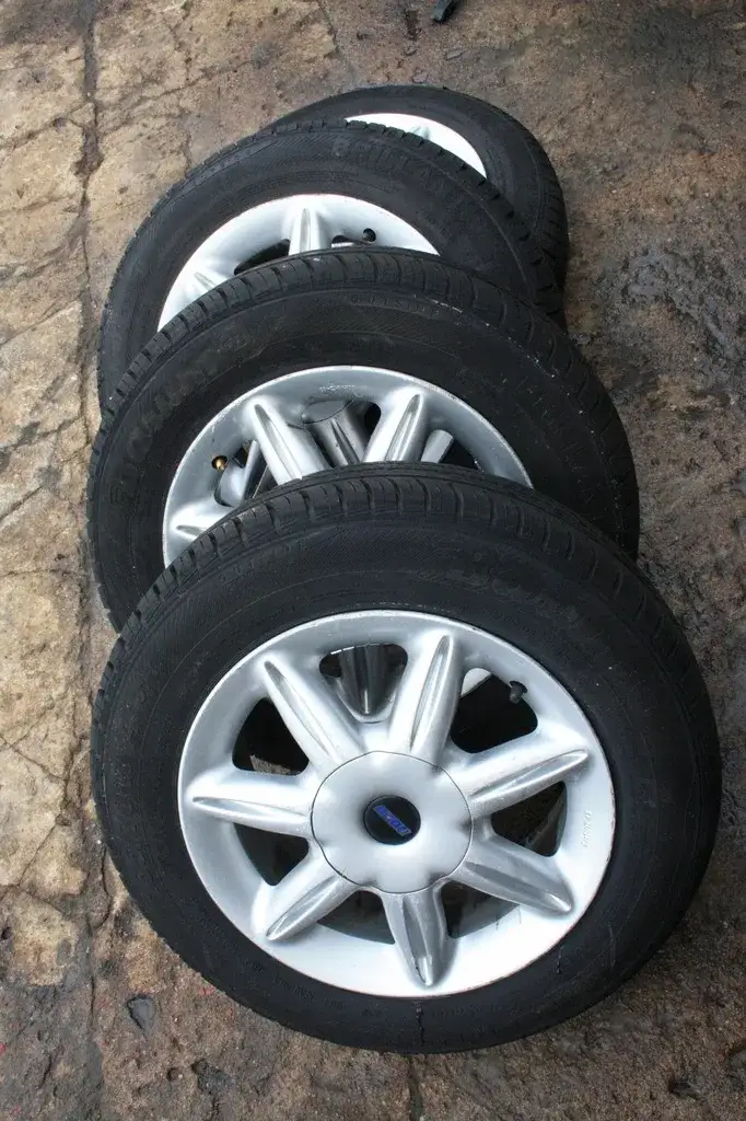 Zdjęcie Idealne felgi do Punto 2: Unikaj drogie wpadki przy wyborze!