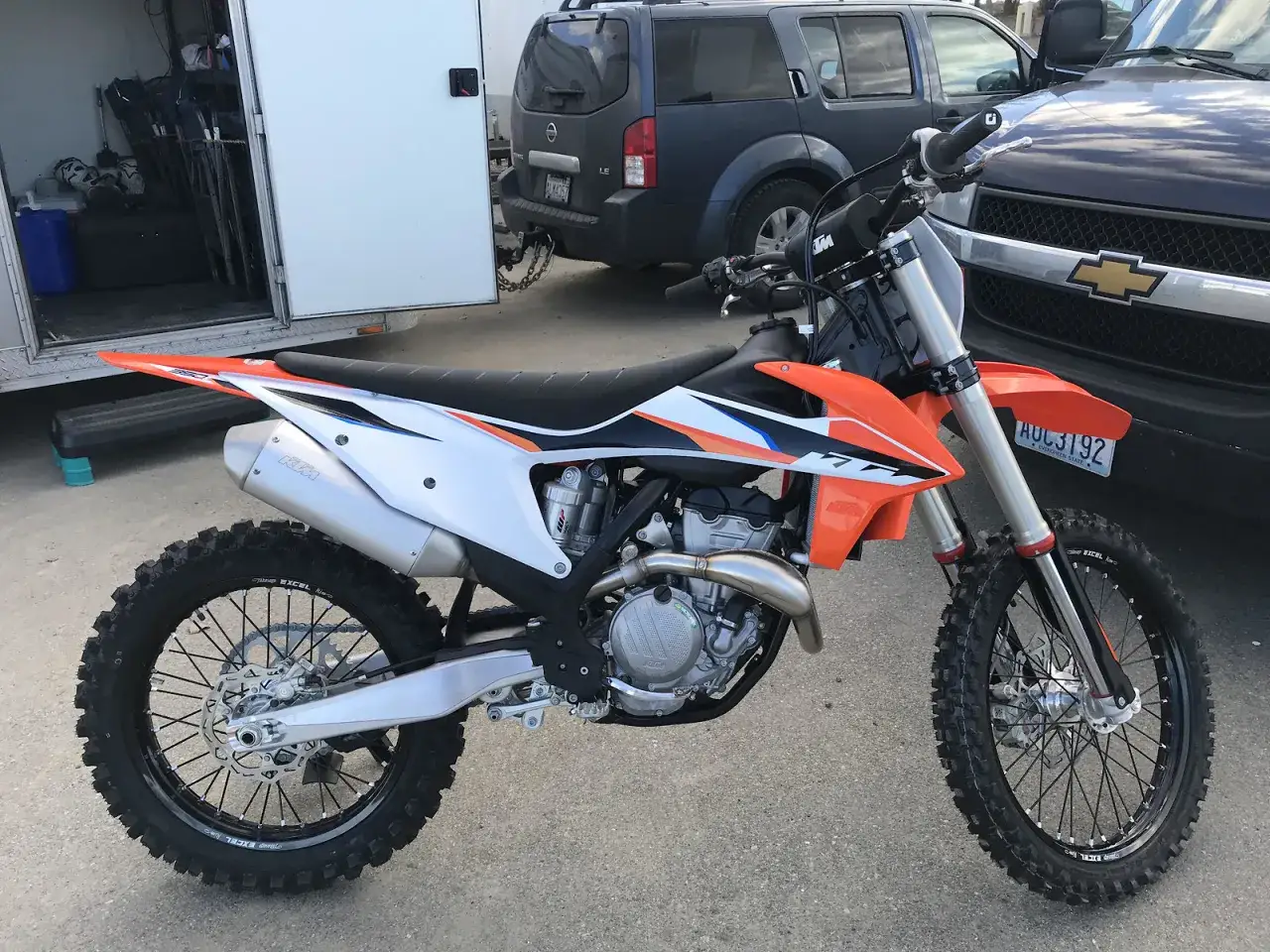 Zdjęcie KTM 350 SX-F – moc silnika i osiągi, które Cię zaskoczą!