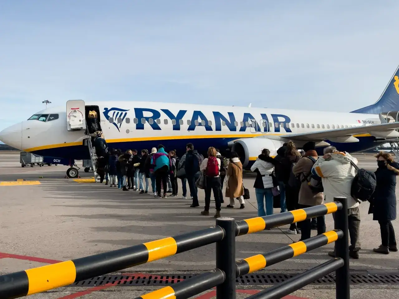 Zdjęcie Jak zapłacić za bilet lotniczy Ryanair bez zbędnych problemów?