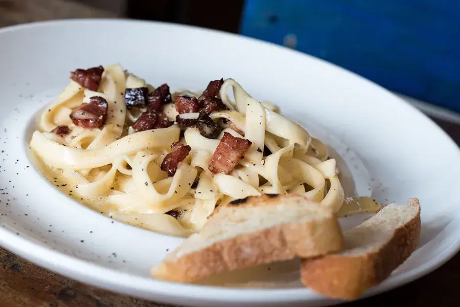 Zdjęcie Ingrédients pâtes carbonara : les essentiels pour une recette authentique