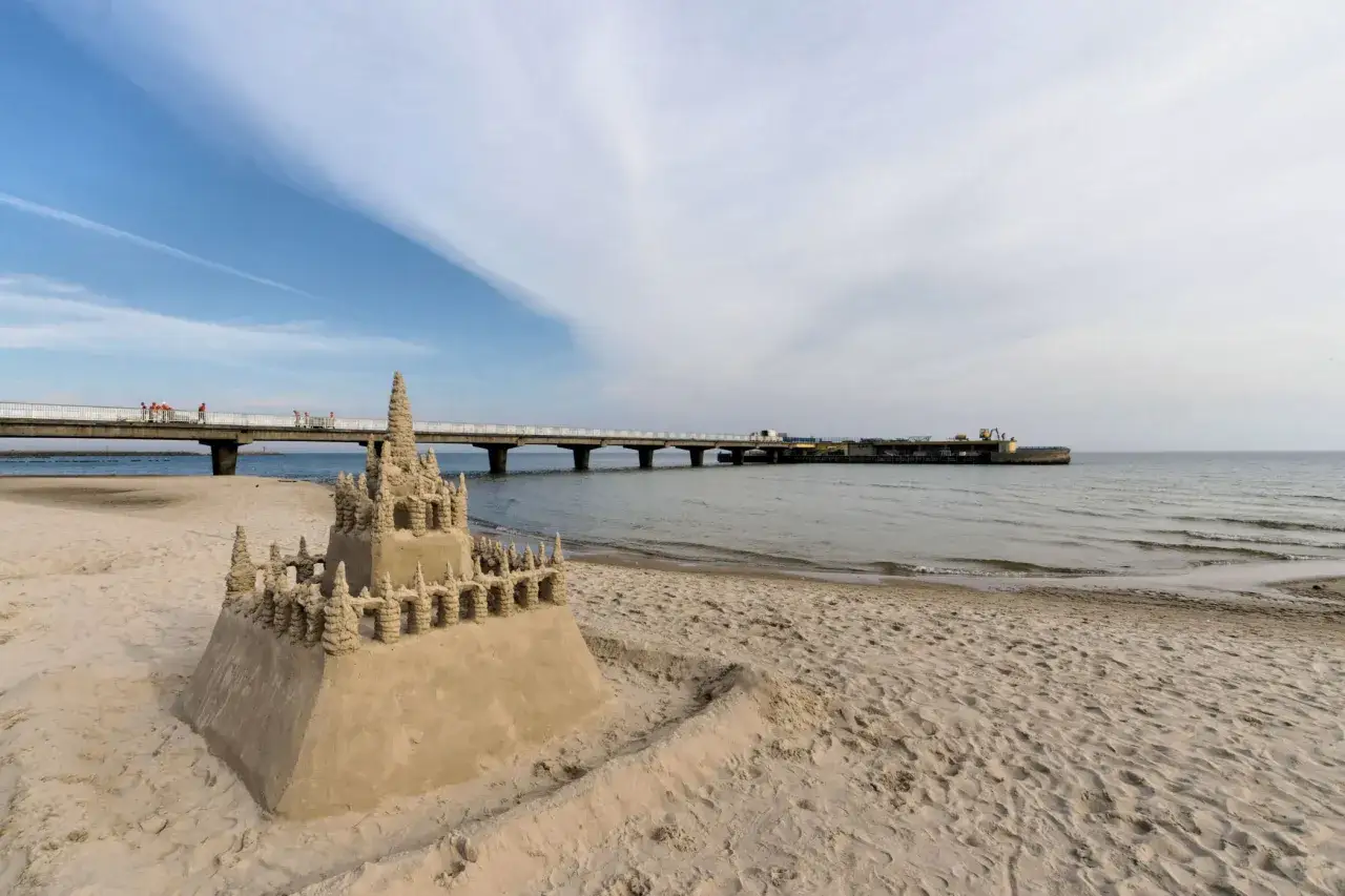 Zdjęcie Kołobrzeg plaża wschodnia czy zachodnia - która jest lepsza dla Ciebie?