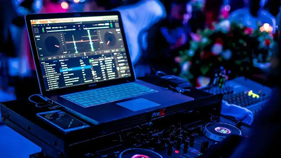 Zdjęcie Jaki laptop dla DJ będzie najlepszy - kompletny poradnik z parametrami