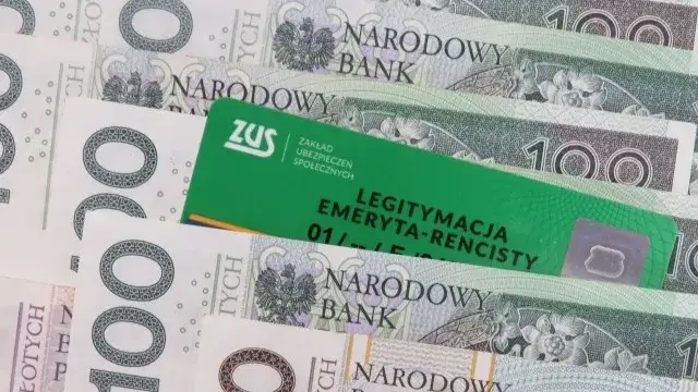 Zdjęcie Czy emerytura jest płacona z g&oacute;ry? Poznaj szczeg&oacute;ły wypłat w Polsce