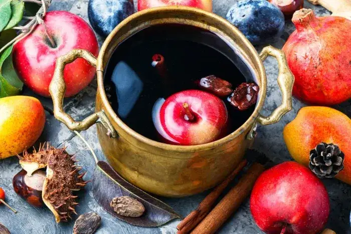 Zdjęcie Rozgrzewające drinki zimowe, które umilą każdy chłodny wieczór