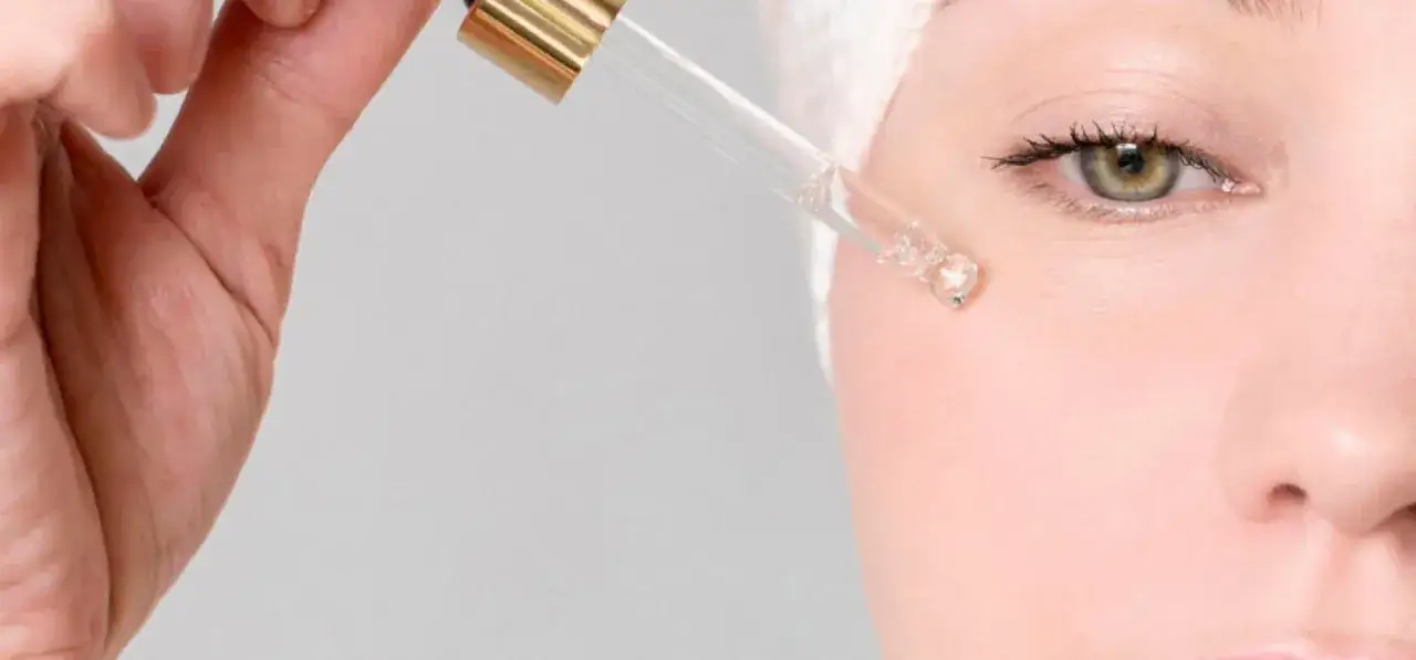 Zdjęcie Jak używać serum z witaminą C, aby uniknąć podrażnień i osiągnąć efekty