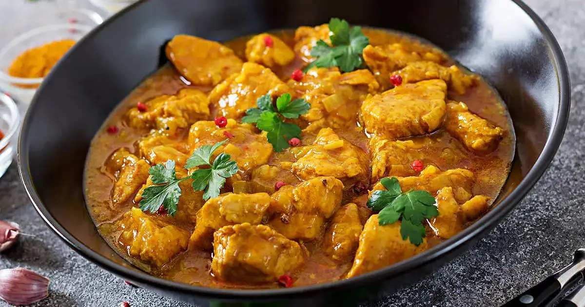 Zdjęcie Najlepsze sposoby na zagęszczenie sosu fit bez utraty smaku i zdrowia