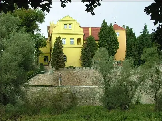 Zdjęcie Zamek w Rogowie: Ukryta perła Górnego Śląska