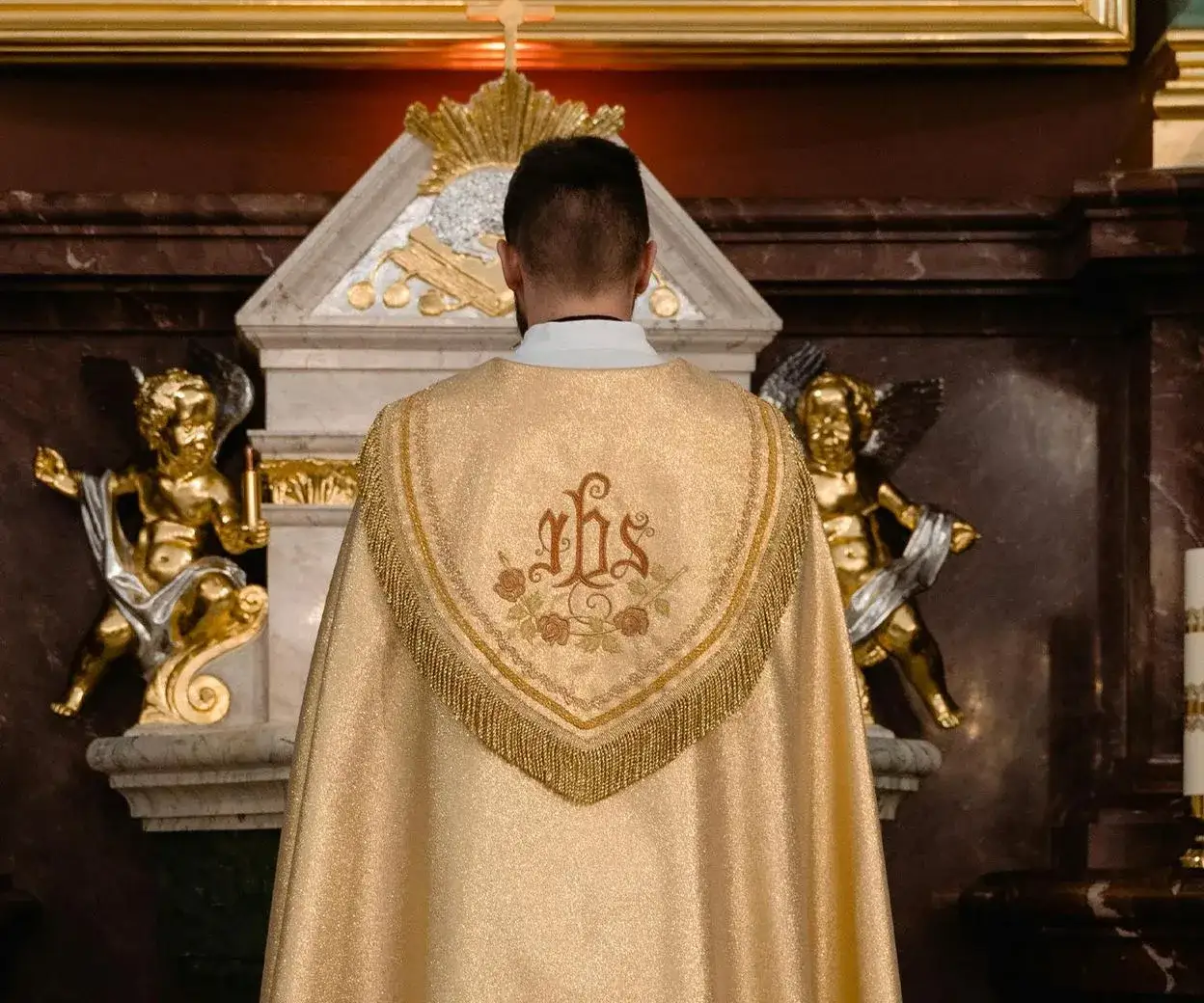 Zdjęcie Ile trwa msza w Wielką Sobotę? Zaskakujące fakty o liturgii