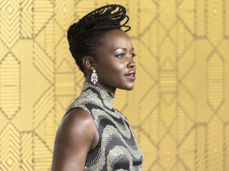 Zdjęcie Lupita Nyong'o: Imponujące zarobki i majątek znanej aktorki