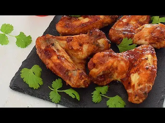 Zdjęcie Jak zrobić skrzydełka na grilla - przepis na soczyste i pyszne danie