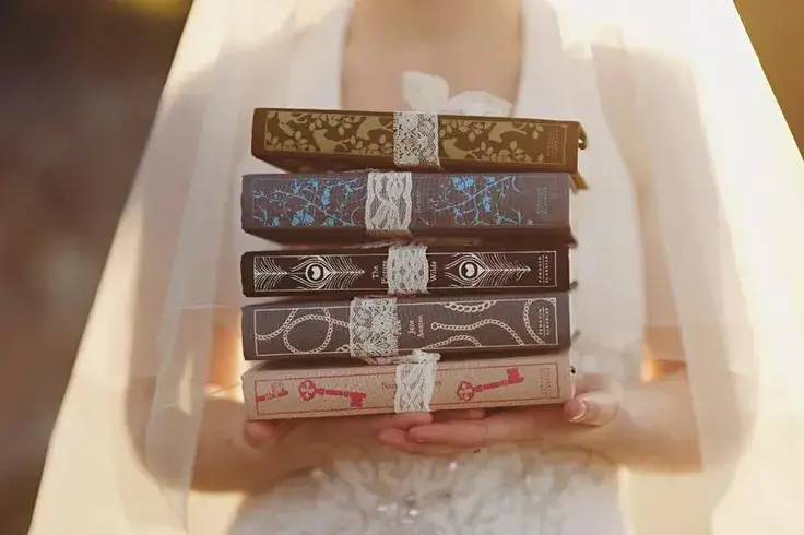 Zdjęcie Jaką książkę podarować na ślub? Oto najlepsze propozycje na prezent