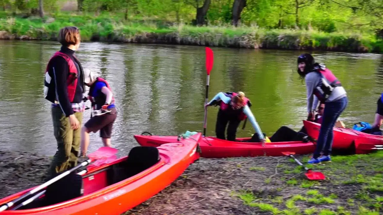 Zdjęcie Spływ kajakowy Lublin: najlepsze trasy, ceny i porady dla początkujących