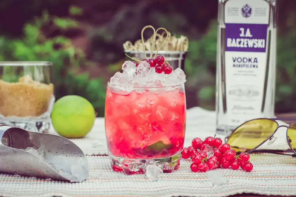 Zdjęcie Przepis na drink Sea Breeze: orzeźwiający koktajl na lato