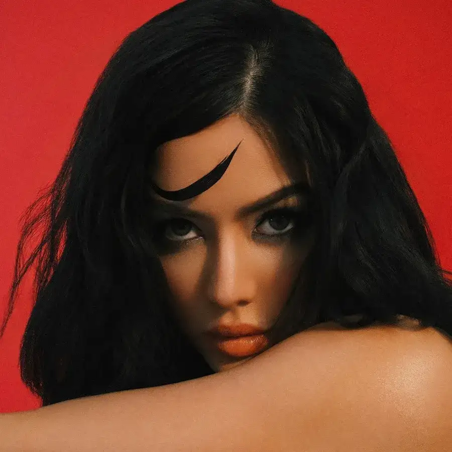 Zdjęcie DJ Kim Lee: Niezapomniane występy i wpływ na społeczność LGBTQ+