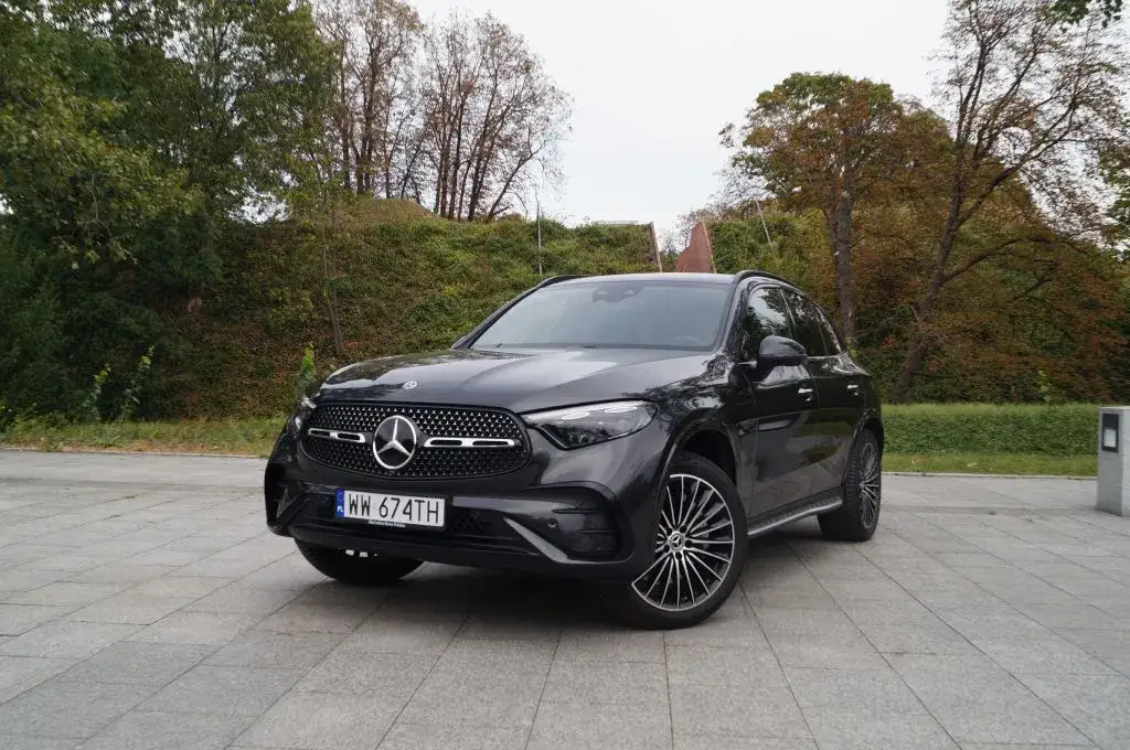 Zdjęcie Mercedes GLC 200 4MATIC – wady, zalety, ceny i porównanie z konkurencją