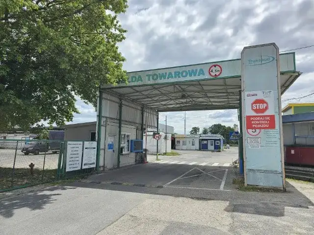 Zdjęcie Czy giełda samochodowa jest czynna w niedziele? Sprawdź godziny otwarcia