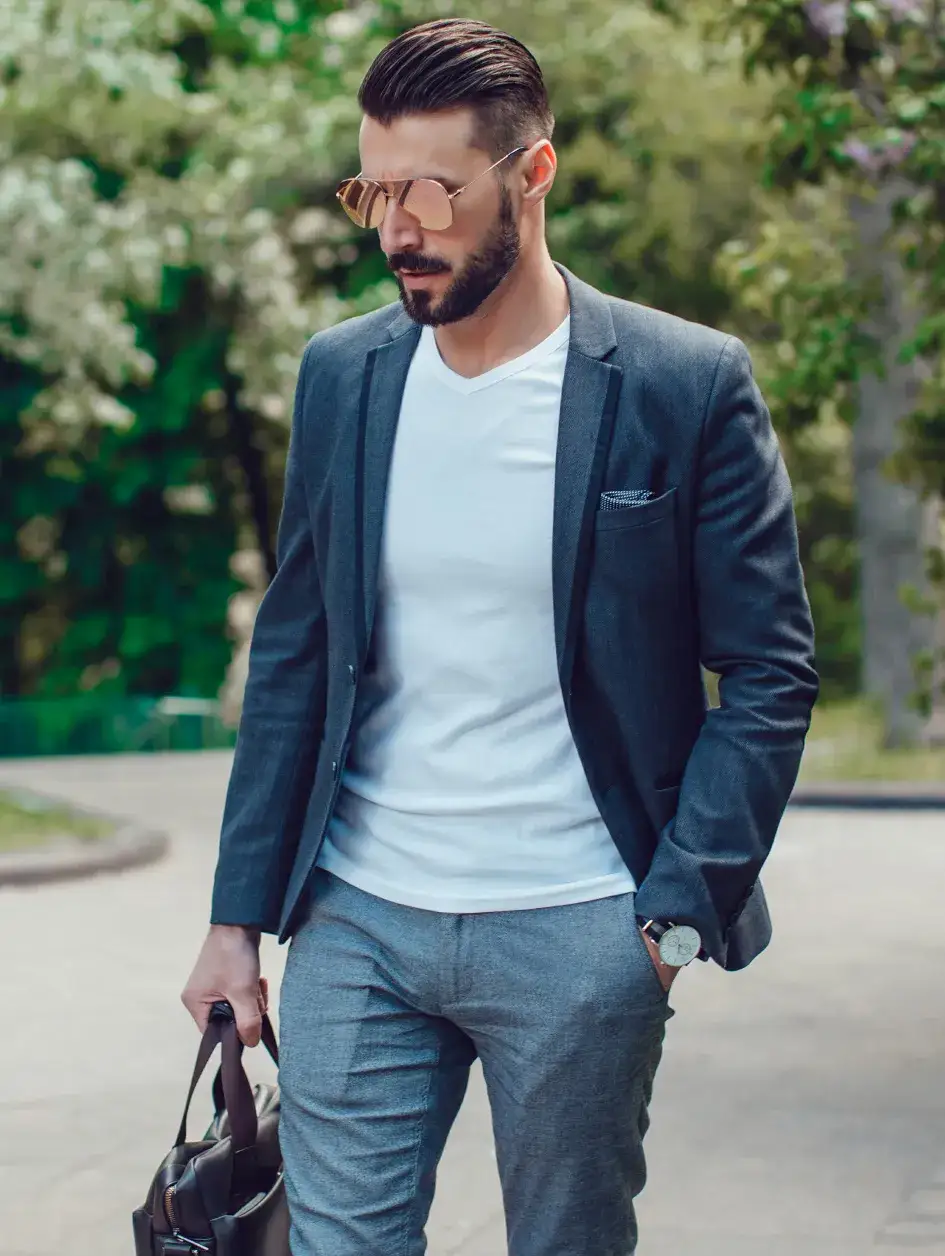 Zdjęcie Stylowe casual na imprezę: Modne męskie stylizacje, które zachwyca każdego