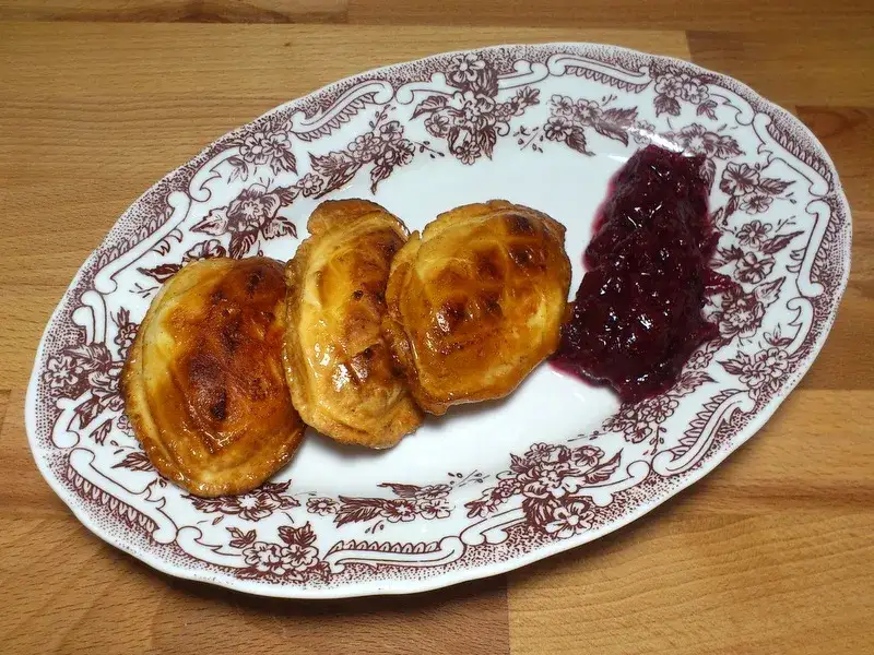 Zdjęcie Jak zrobić oscypki na patelni – proste sposoby na idealne serki