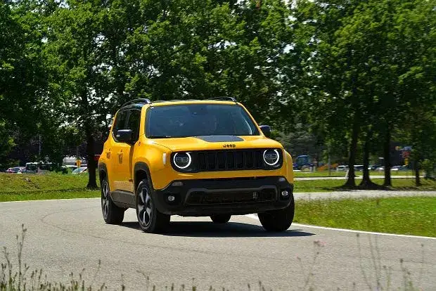 Zdjęcie Jeep Renegade jaki silnik wybrać – porównanie 1.3 turbo i 2.0 diesel