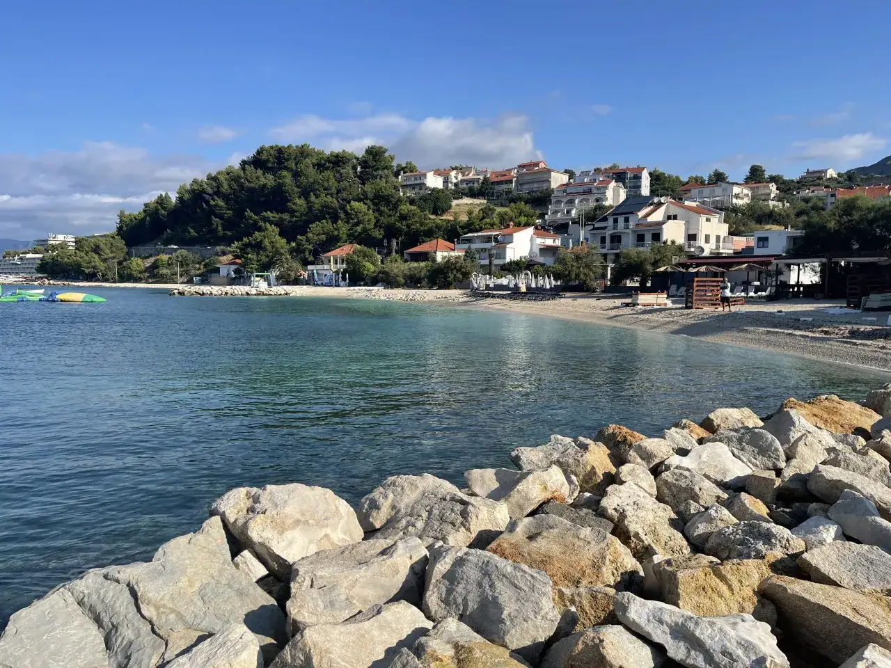 Zdjęcie Podstrana atrakcje: Odkryj najlepsze miejsca na relaks i plażowanie