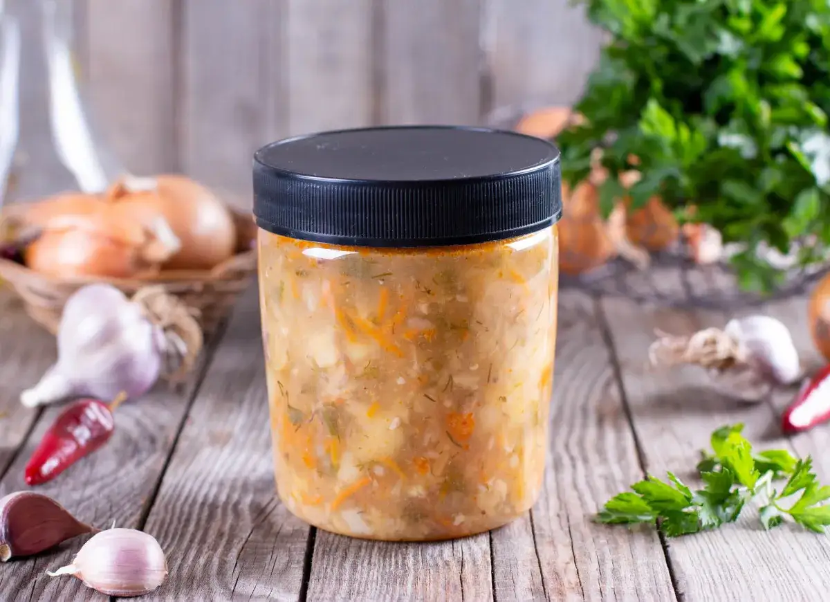 Zdjęcie Czy można zamrozić zupę ze śmietaną bez utraty jakości?