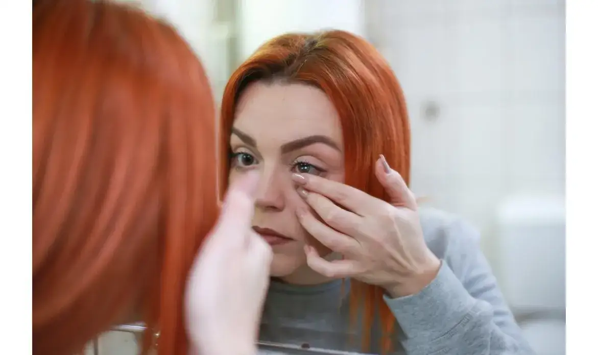 Zdjęcie Czy soczewki jednodniowe można nosić kilka dni? Uniknij zagrożeń zdrowotnych.