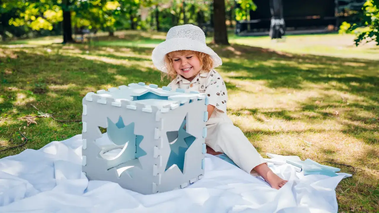 Zdjęcie Od jakiego wieku mata edukacyjna jest bezpieczna dla niemowląt?