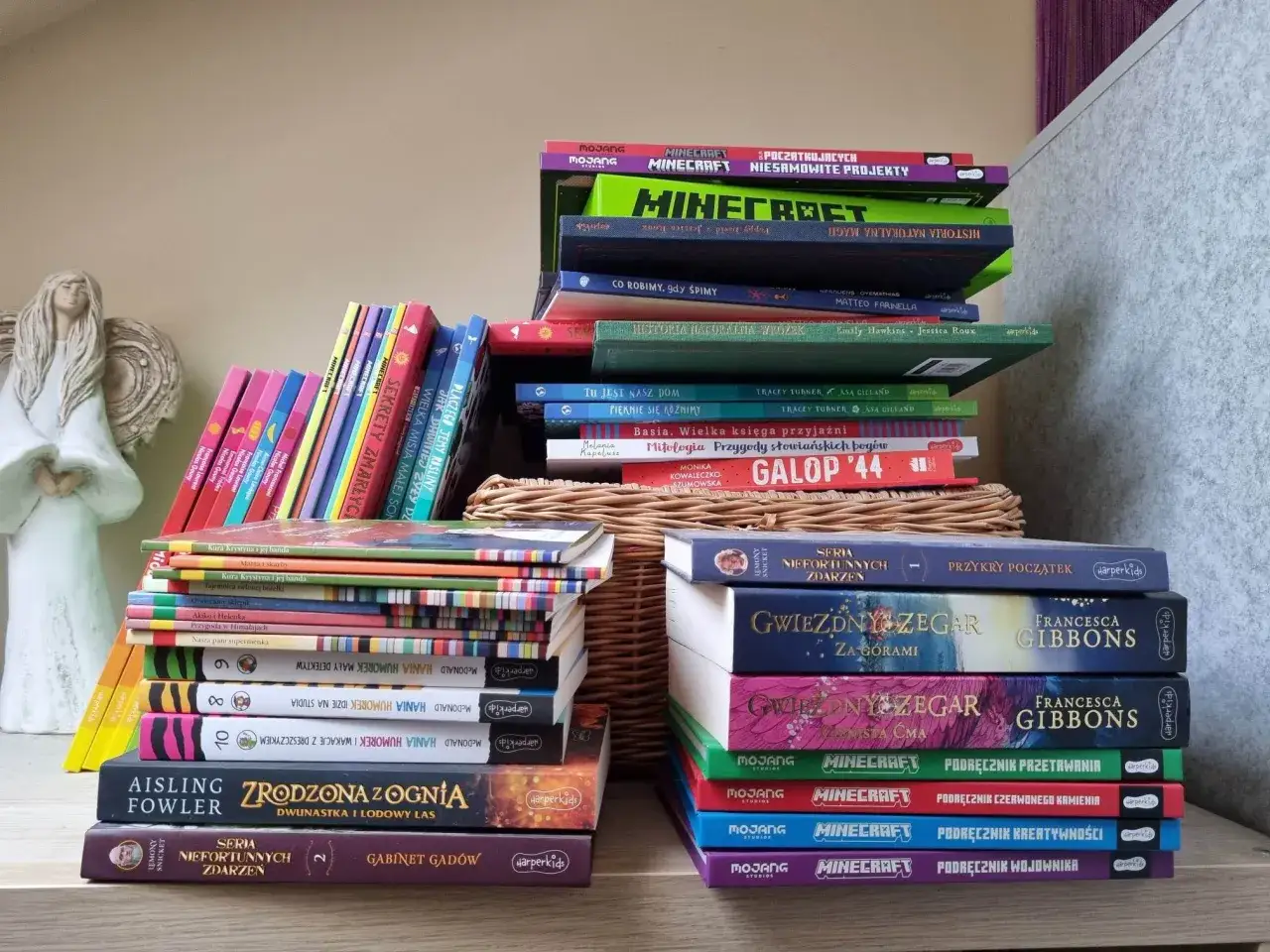 Zdjęcie Najlepsi autorzy książek dla młodzieży, którzy zmieniają życie młodych czytelników