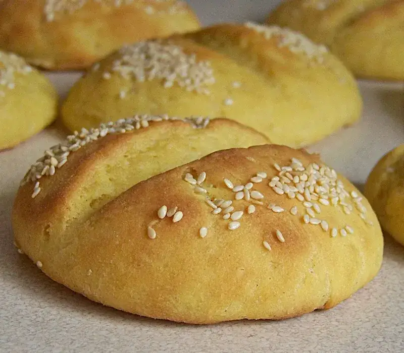 Zdjęcie Prosty przepis na bułki kukurydziane bezglutenowe, które zachwycą smakoszy