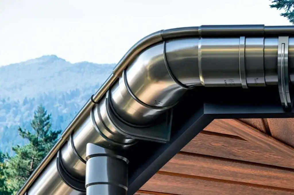 Zdjęcie Jak łączyć rynny ocynkowane: 8 praktycznych wskazówek